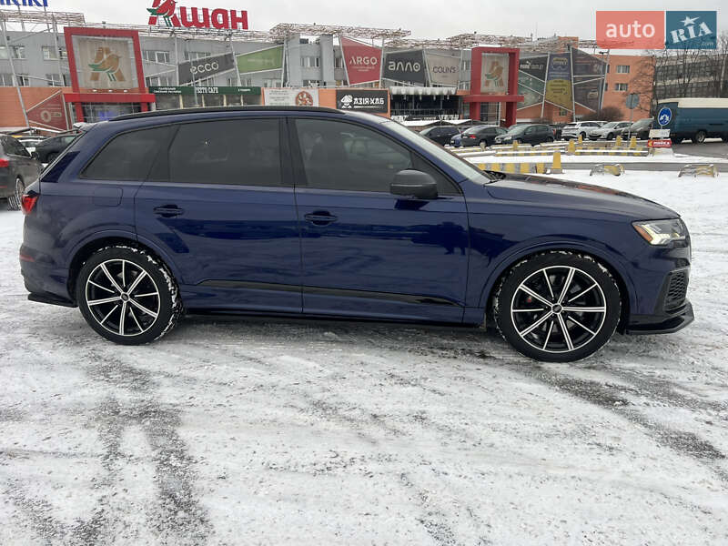 Внедорожник / Кроссовер Audi SQ7 2020 в Киеве