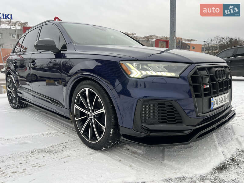 Внедорожник / Кроссовер Audi SQ7 2020 в Киеве