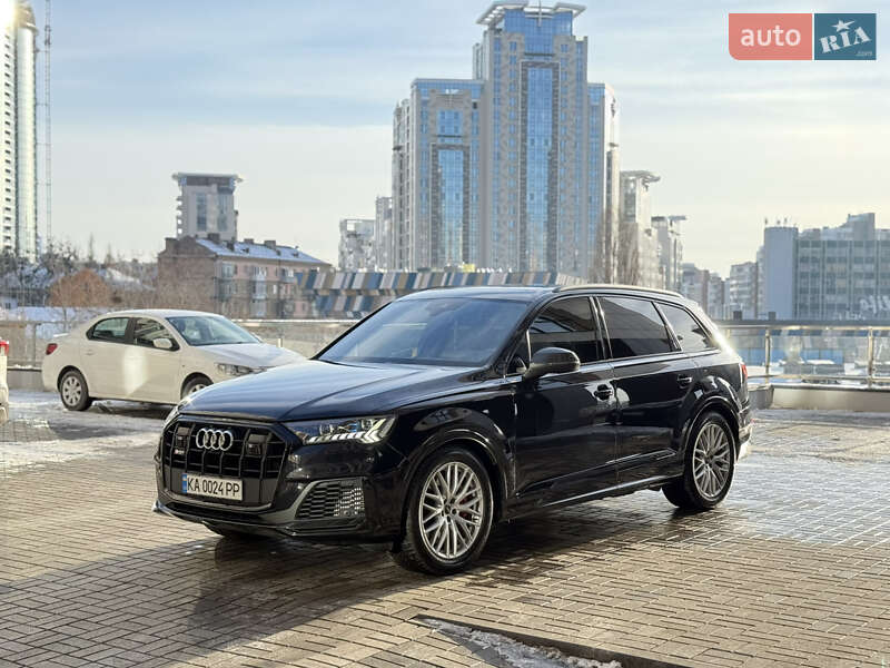 Позашляховик / Кросовер Audi SQ7 2020 в Києві
