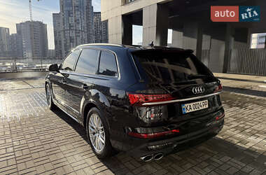 Позашляховик / Кросовер Audi SQ7 2020 в Києві