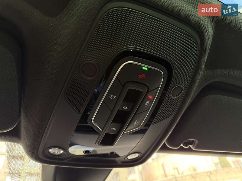 Внедорожник / Кроссовер Audi SQ7 2020 в Киеве