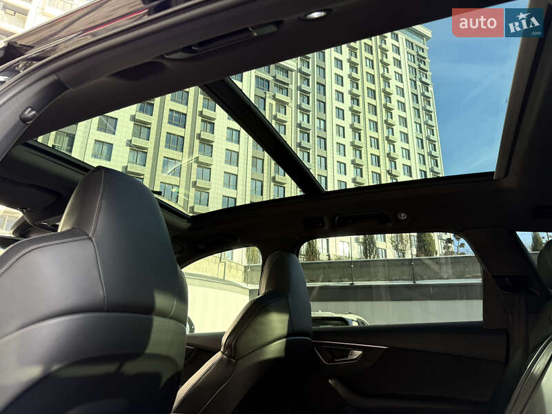 Позашляховик / Кросовер Audi SQ7 2020 в Києві