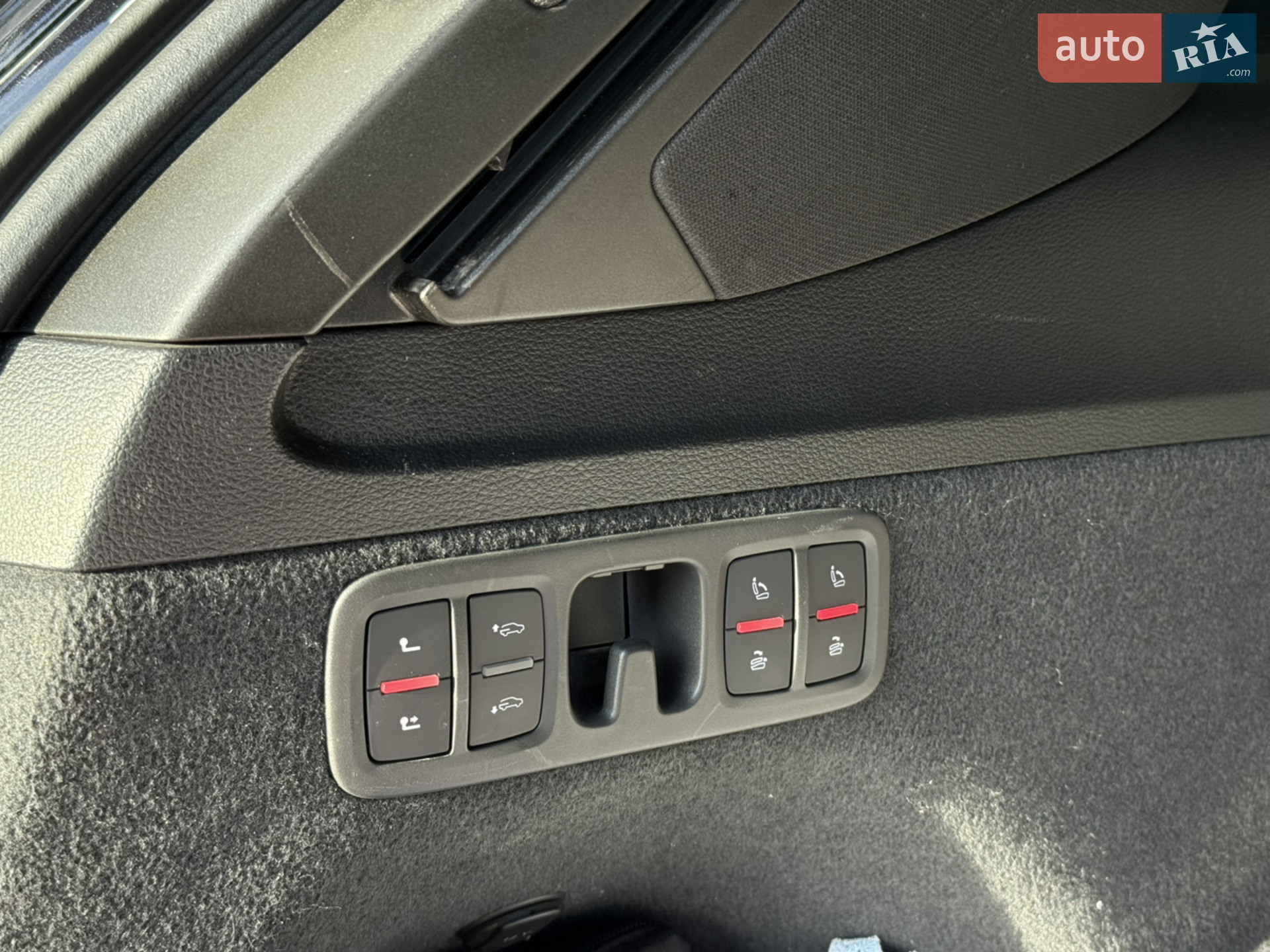 2020 Audi SQ7 - мініатюра 32