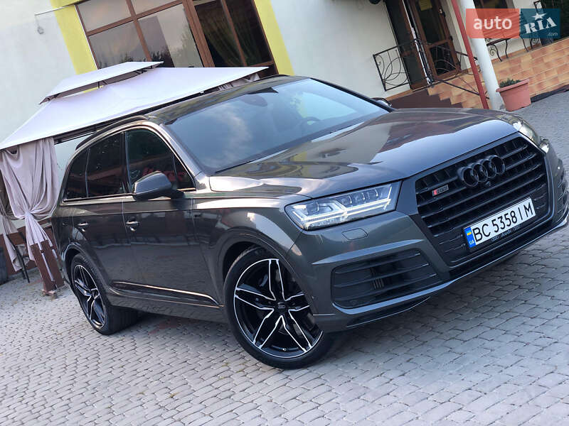 Внедорожник / Кроссовер Audi SQ7 2017 в Трускавце