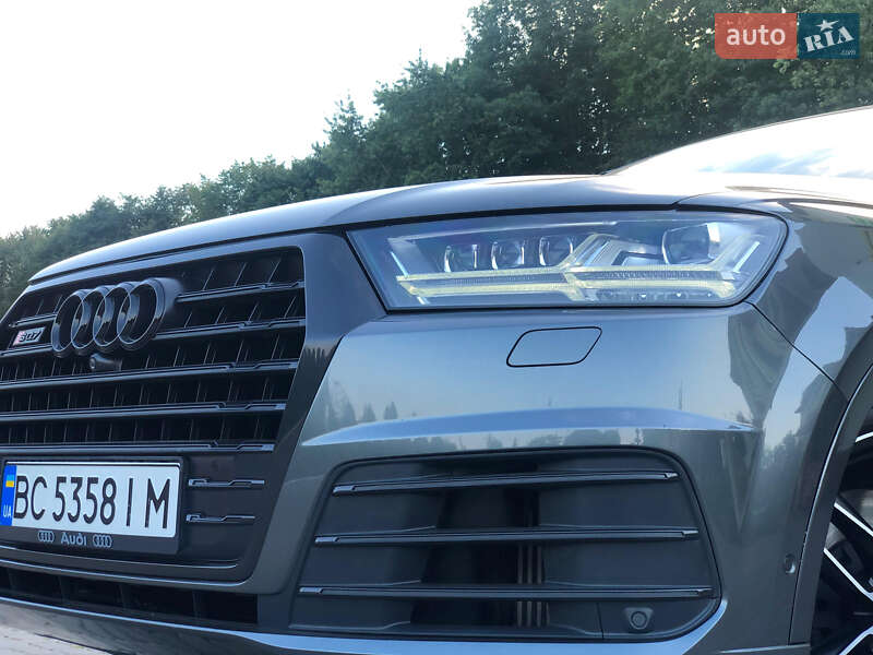 Внедорожник / Кроссовер Audi SQ7 2017 в Трускавце