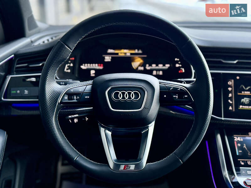 Внедорожник / Кроссовер Audi SQ7 2020 в Киеве