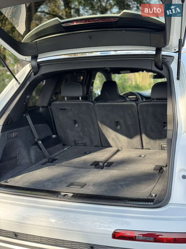 Позашляховик / Кросовер Audi SQ7 2021 в Коломиї