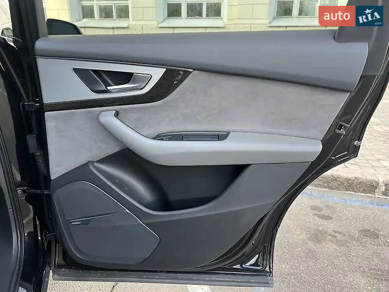 Позашляховик / Кросовер Audi SQ7 2017 в Києві