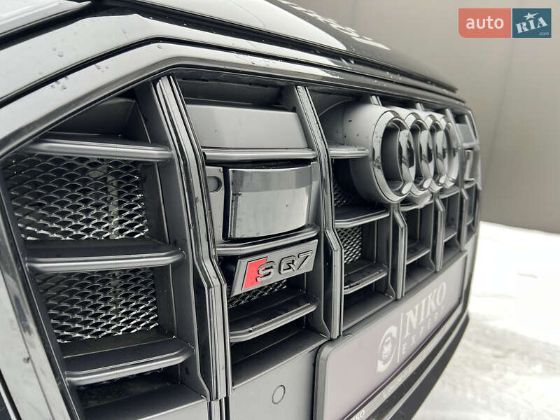 Внедорожник / Кроссовер Audi SQ7 2023 в Львове