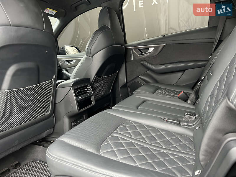 Внедорожник / Кроссовер Audi SQ7 2023 в Львове