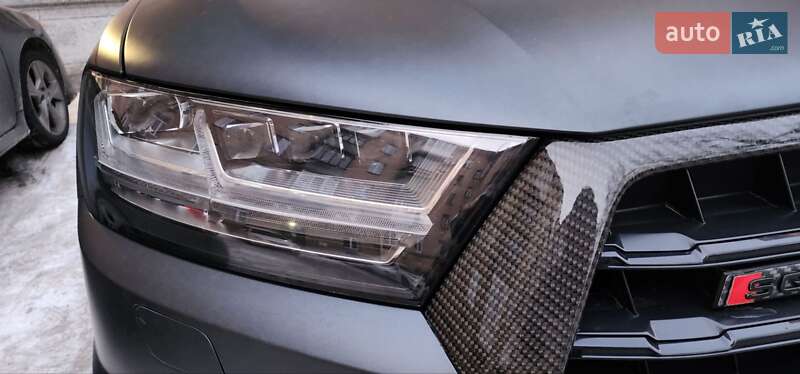 Внедорожник / Кроссовер Audi SQ7 2016 в Киеве