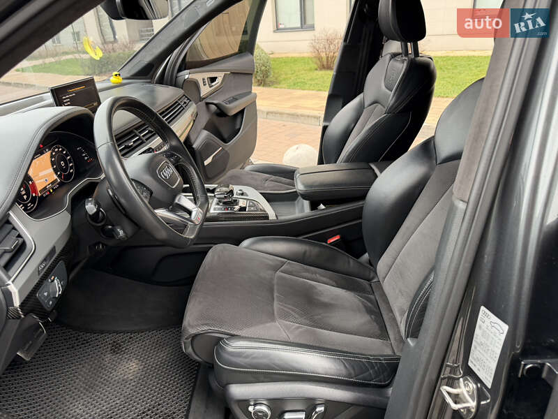 Внедорожник / Кроссовер Audi SQ7 2018 в Киеве фото 17 Внедорожник / Кроссовер Audi SQ7 2018 в Киеве