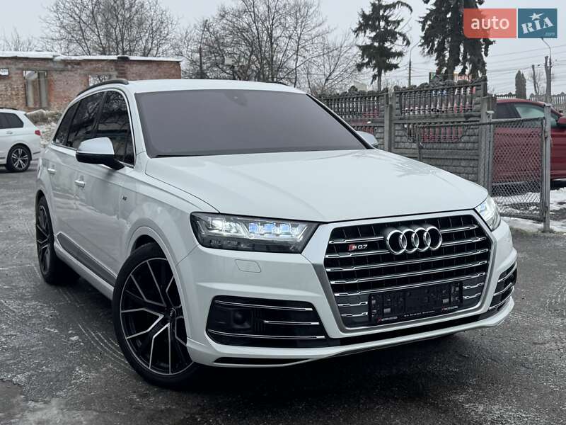 Внедорожник / Кроссовер Audi SQ7 2017 в Тернополе