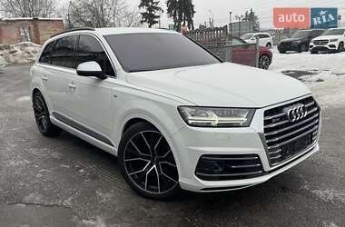 Внедорожник / Кроссовер Audi SQ7 2017 в Тернополе