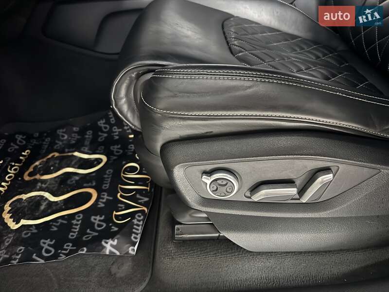 Внедорожник / Кроссовер Audi SQ7 2017 в Тернополе