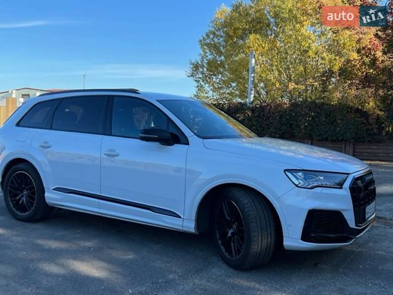 Внедорожник / Кроссовер Audi SQ7 2021 в Киеве