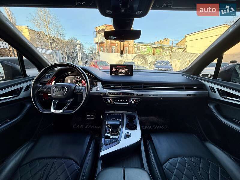 Внедорожник / Кроссовер Audi SQ7 2017 в Одессе