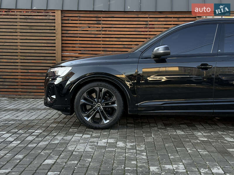 Внедорожник / Кроссовер Audi SQ7 2024 в Одессе