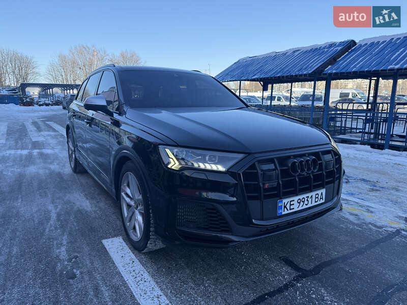 Позашляховик / Кросовер Audi SQ7 2019 в Києві