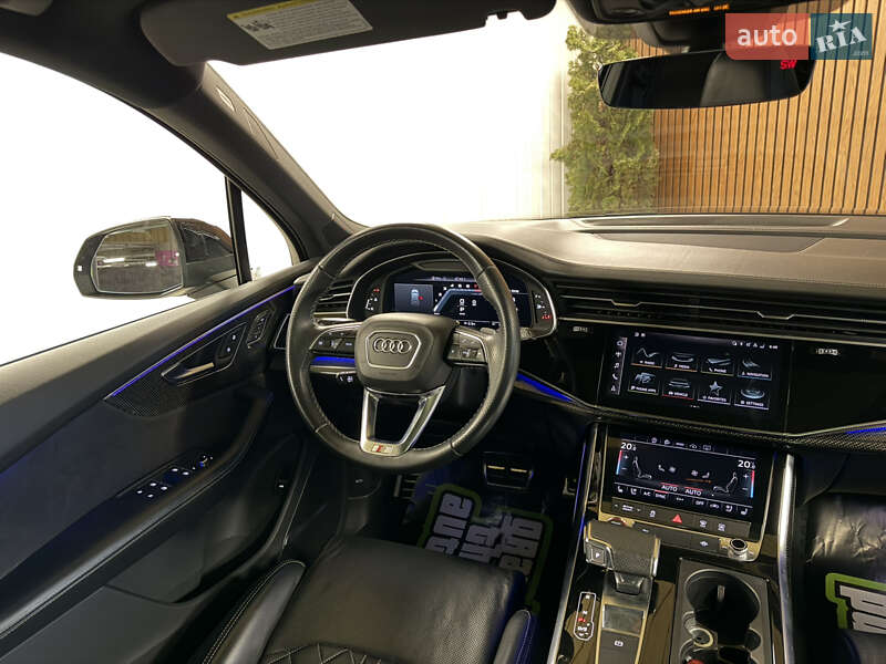 Внедорожник / Кроссовер Audi SQ7 2020 в Киеве