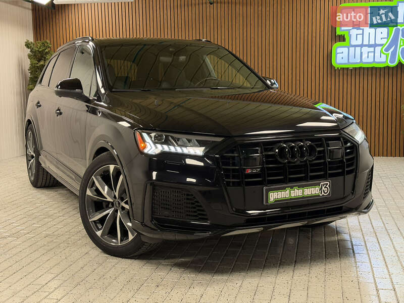 Внедорожник / Кроссовер Audi SQ7 2020 в Киеве