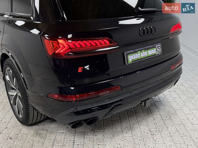 Внедорожник / Кроссовер Audi SQ7 2020 в Киеве