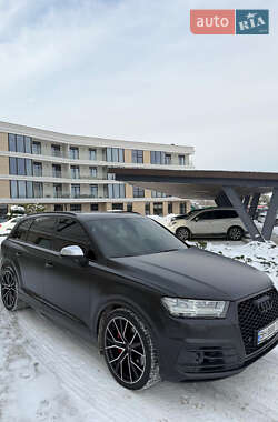 Позашляховик / Кросовер Audi SQ7 2017 в Києві