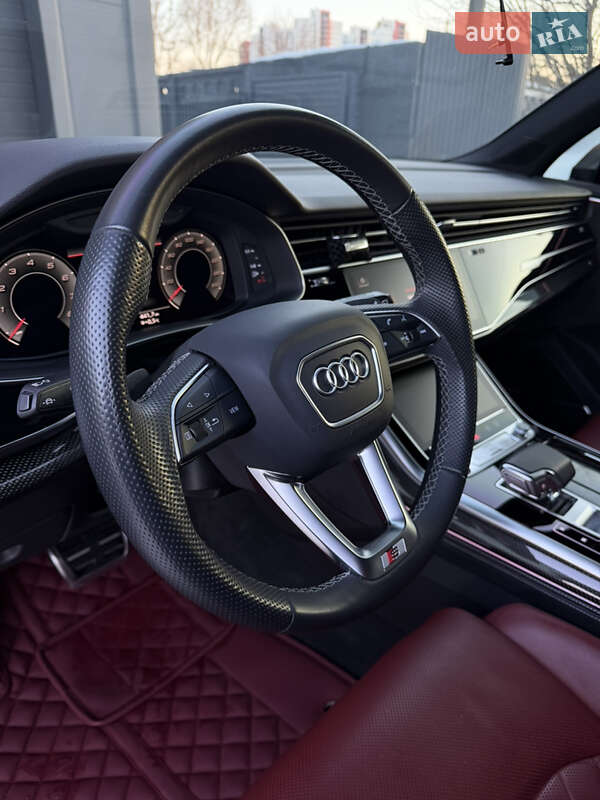 Позашляховик / Кросовер Audi SQ7 2021 в Києві