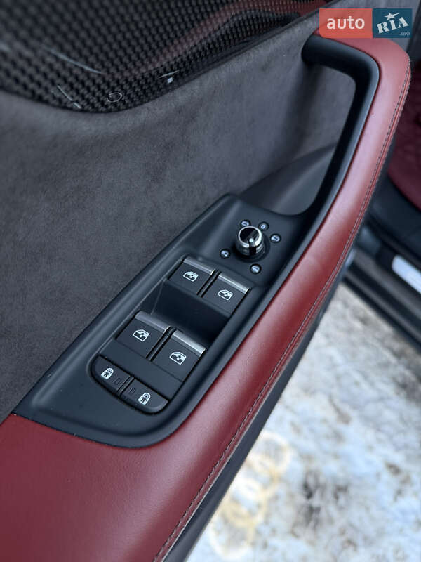 Позашляховик / Кросовер Audi SQ7 2021 в Києві