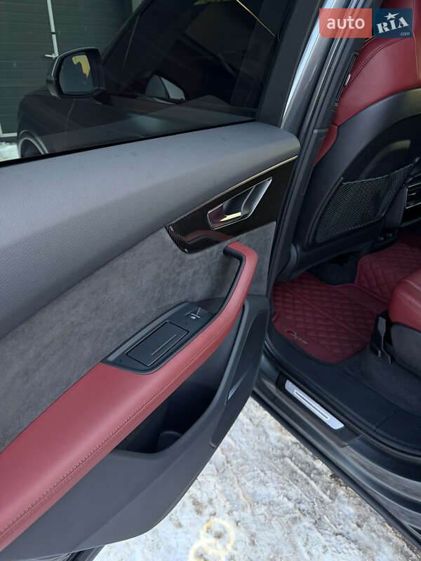 Позашляховик / Кросовер Audi SQ7 2021 в Києві