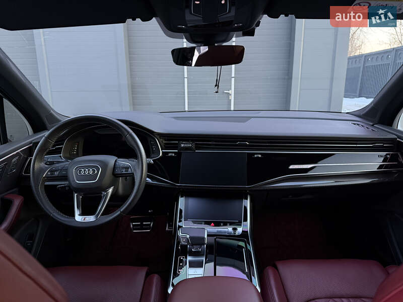 Позашляховик / Кросовер Audi SQ7 2021 в Києві