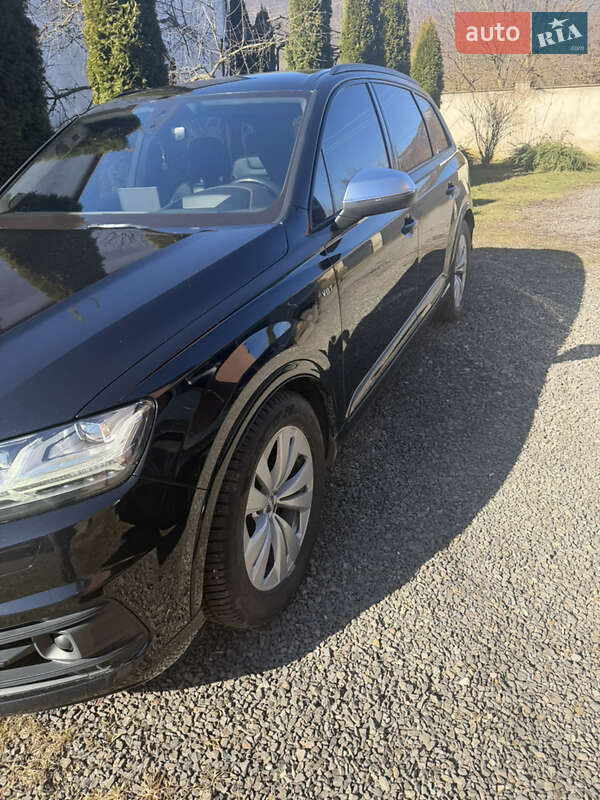 Внедорожник / Кроссовер Audi SQ7 2016 в Хусте фото 16 Внедорожник / Кроссовер Audi SQ7 2016 в Хусте