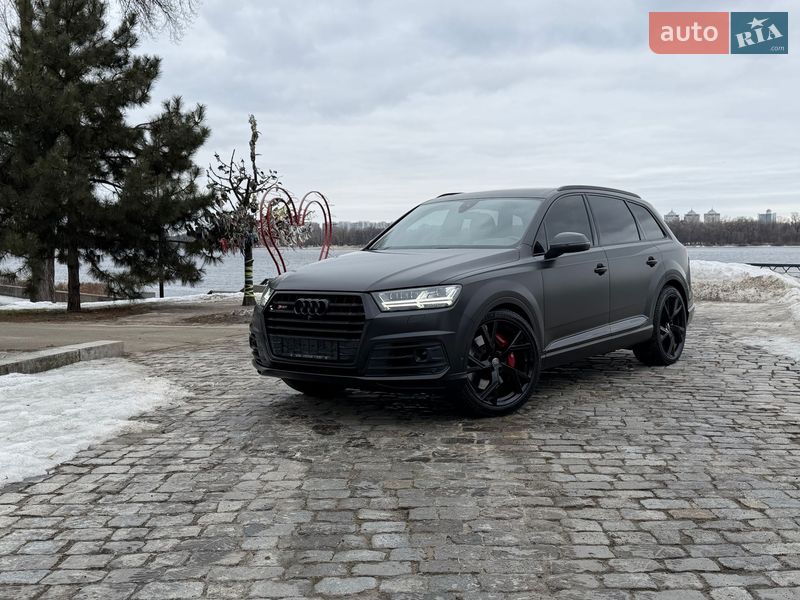 Позашляховик / Кросовер Audi SQ7 2018 в Києві