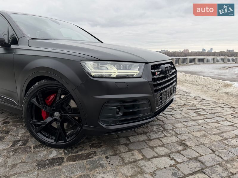 Позашляховик / Кросовер Audi SQ7 2018 в Києві