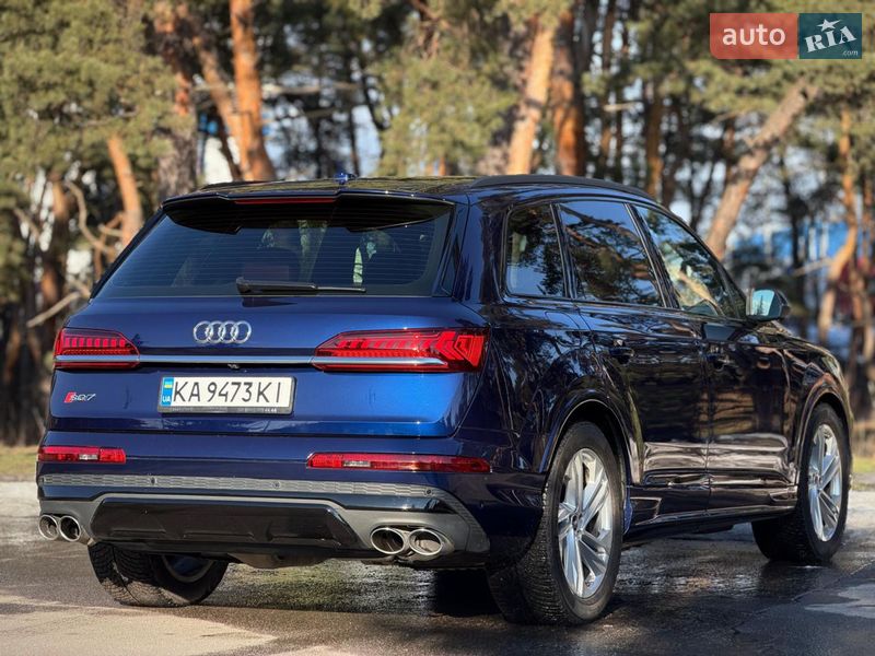 Внедорожник / Кроссовер Audi SQ7 2020 в Киеве