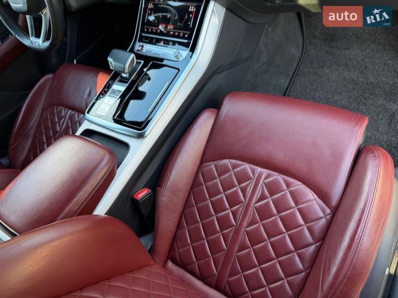 Внедорожник / Кроссовер Audi SQ7 2020 в Киеве