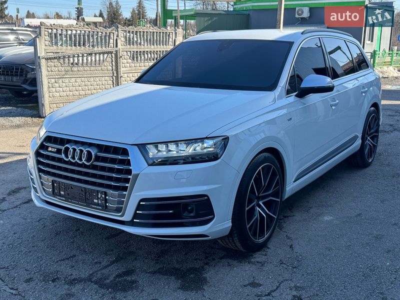 Внедорожник / Кроссовер Audi SQ7 2017 в Тернополе