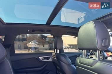Внедорожник / Кроссовер Audi SQ7 2018 в Одессе