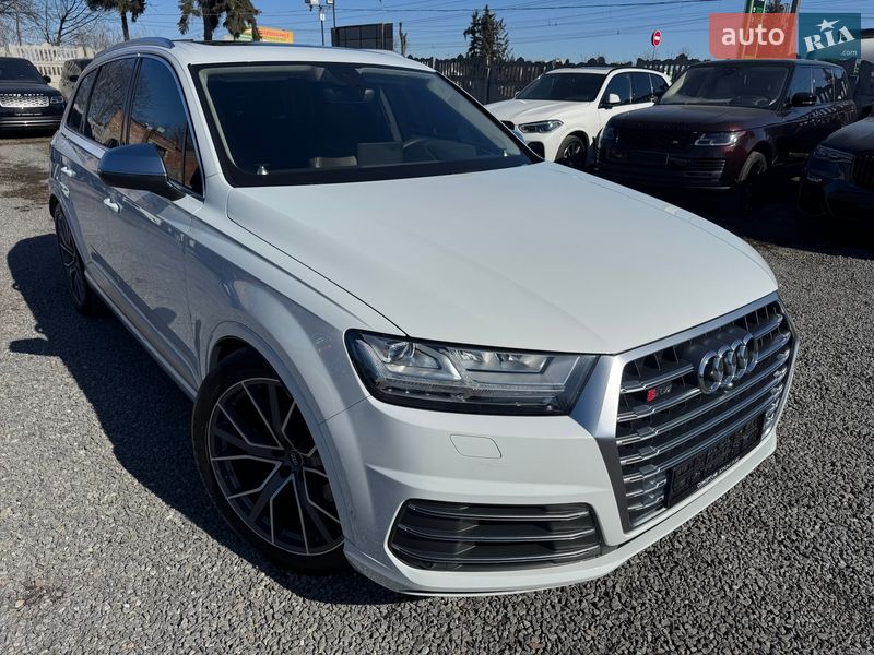 Внедорожник / Кроссовер Audi SQ7 2017 в Тернополе