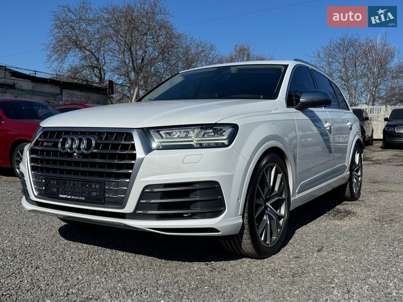 Внедорожник / Кроссовер Audi SQ7 2017 в Тернополе