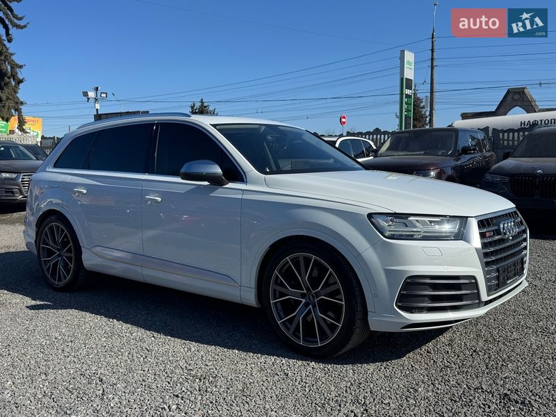 Внедорожник / Кроссовер Audi SQ7 2017 в Тернополе