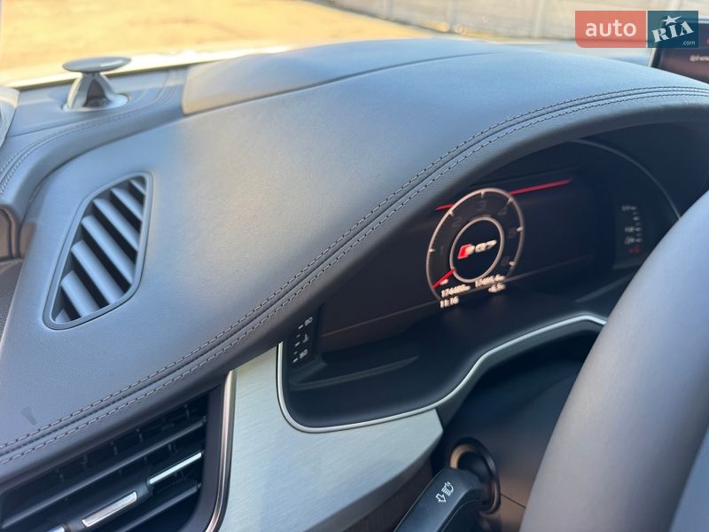 Внедорожник / Кроссовер Audi SQ7 2017 в Тернополе