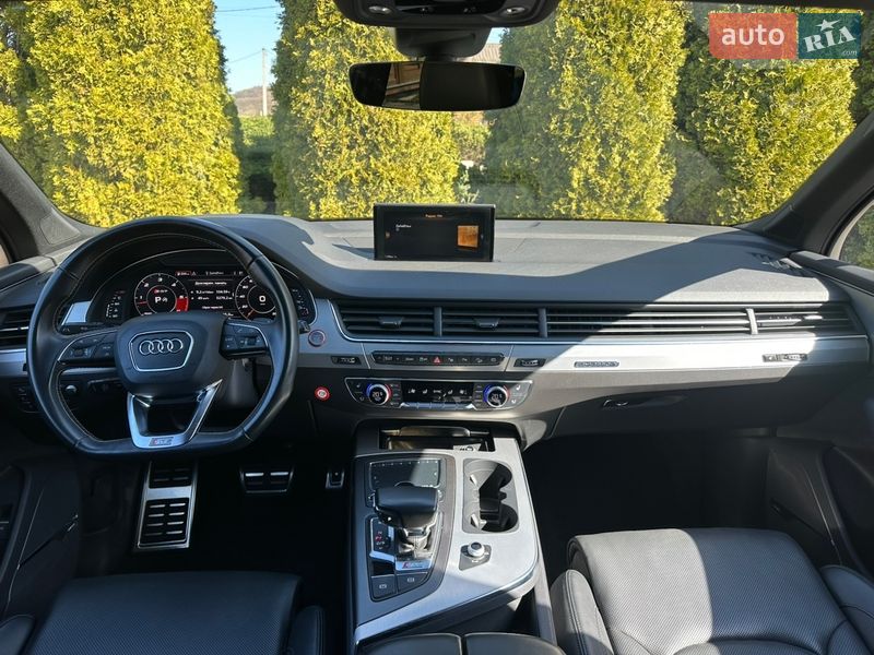 Внедорожник / Кроссовер Audi SQ7 2017 в Виноградове