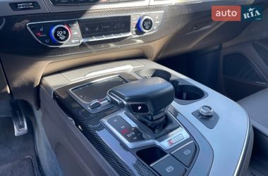 Внедорожник / Кроссовер Audi SQ7 2017 в Киеве
