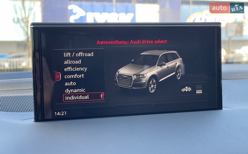 Позашляховик / Кросовер Audi SQ7 2017 в Києві