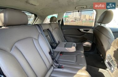 Внедорожник / Кроссовер Audi SQ7 2017 в Киеве