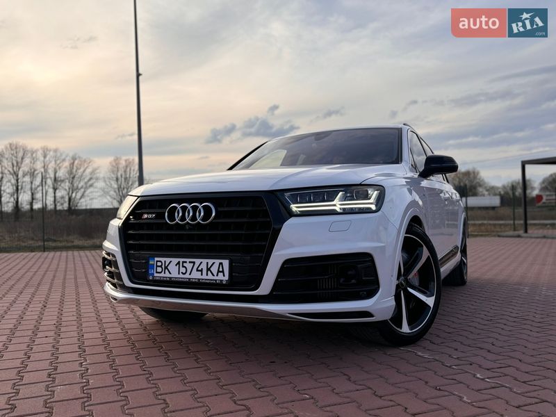 Внедорожник / Кроссовер Audi SQ7 2017 в Ровно фото 4 Внедорожник / Кроссовер Audi SQ7 2017 в Ровно