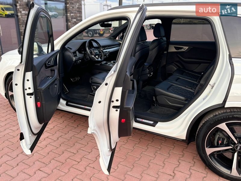 Внедорожник / Кроссовер Audi SQ7 2017 в Ровно фото 16 Внедорожник / Кроссовер Audi SQ7 2017 в Ровно