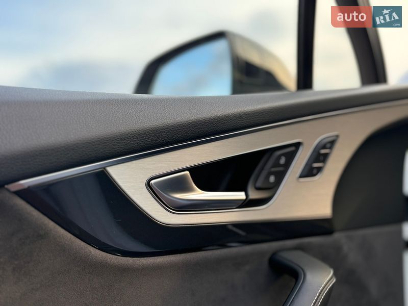 Внедорожник / Кроссовер Audi SQ7 2017 в Ровно фото 20 Внедорожник / Кроссовер Audi SQ7 2017 в Ровно