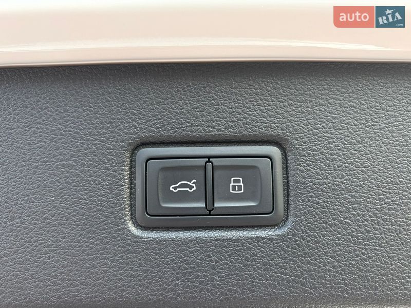 Внедорожник / Кроссовер Audi SQ7 2017 в Ровно фото 38 Внедорожник / Кроссовер Audi SQ7 2017 в Ровно